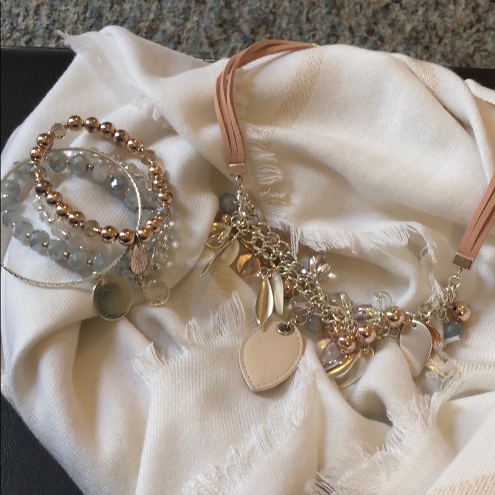 Necklace and Bracelet Set